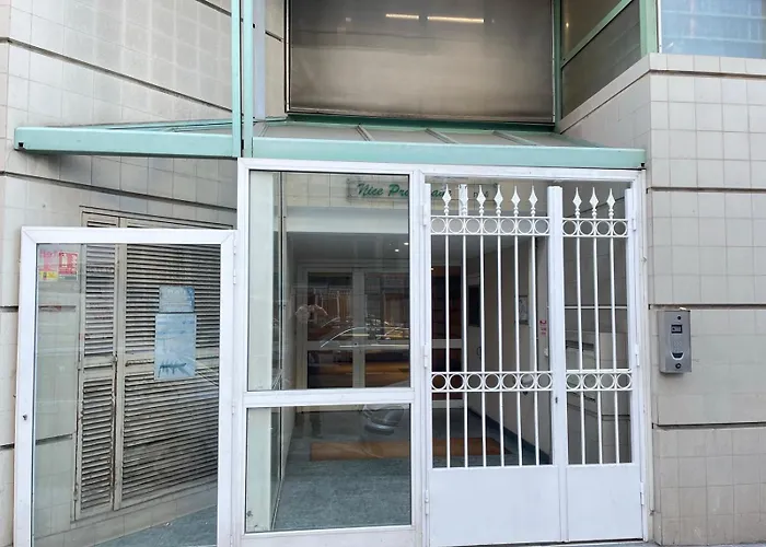 Studio Sur La Promenade Des Anglais Avec Vue Mer Originale A 40 M De La Plage